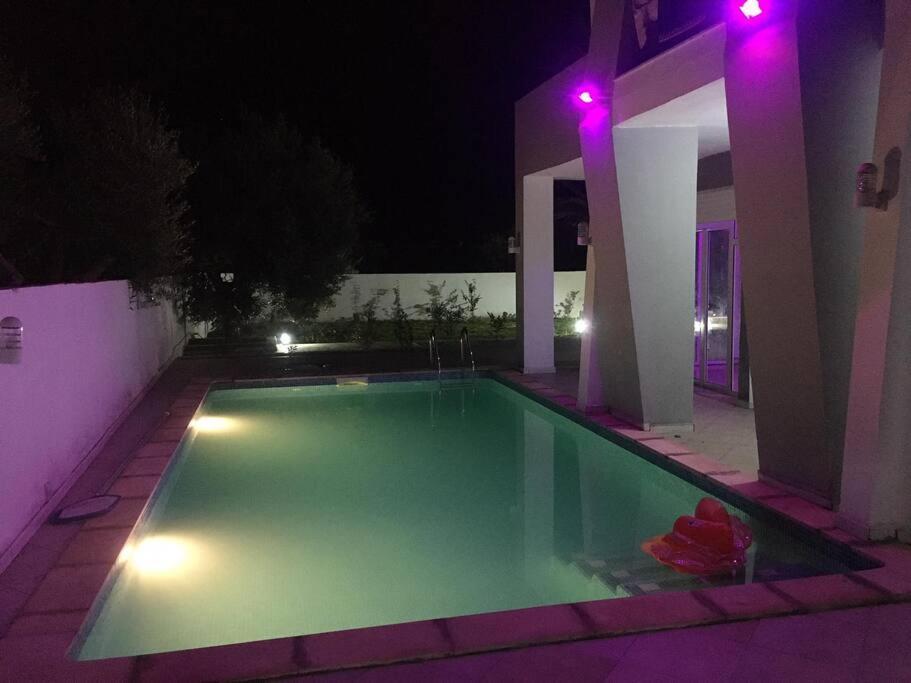 Magnifique Villa Avec Piscine Sur L'Ile De Djerba Pour Vacances Arkou Ngoại thất bức ảnh